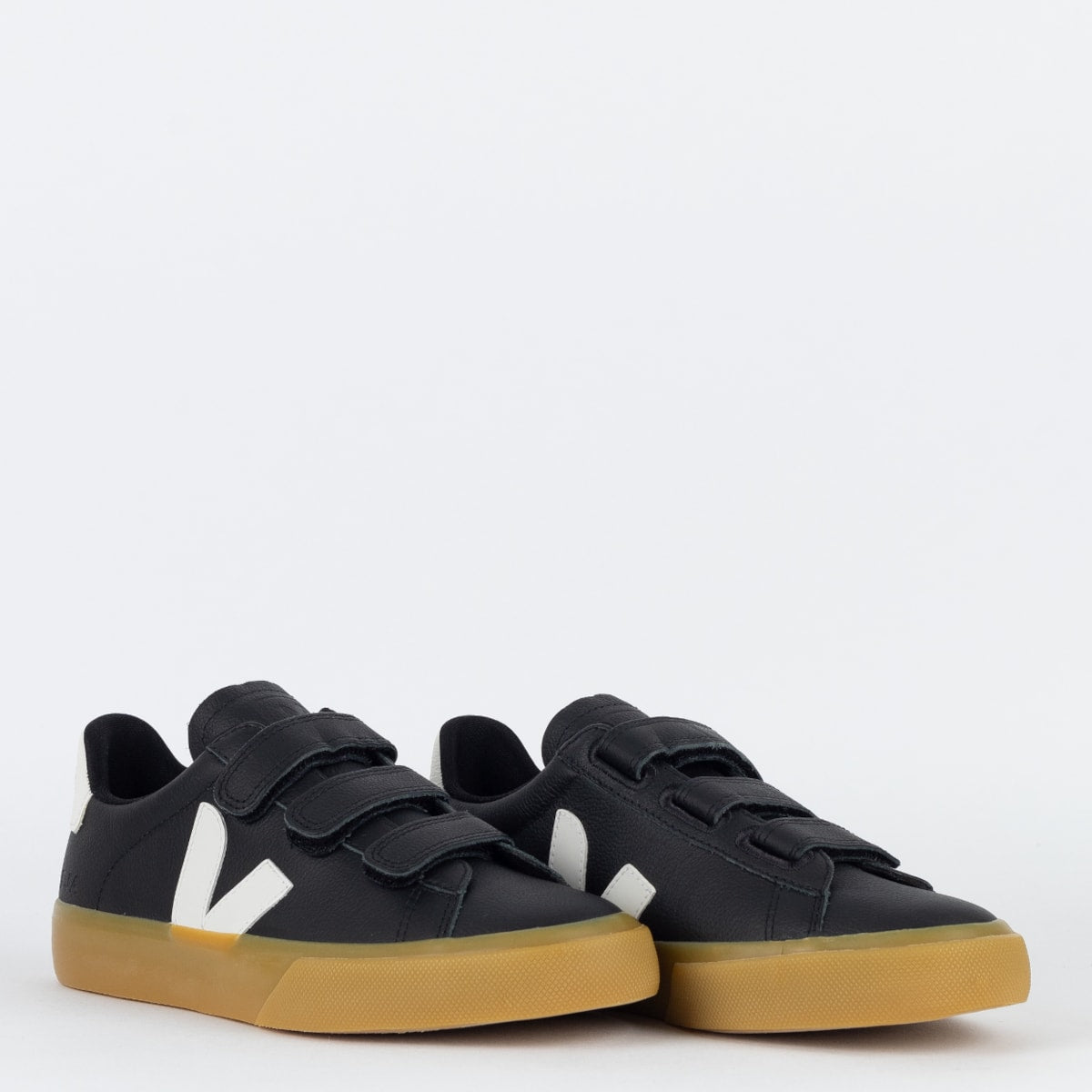 Vert Shoes Logo Chromefree Leather Black White 