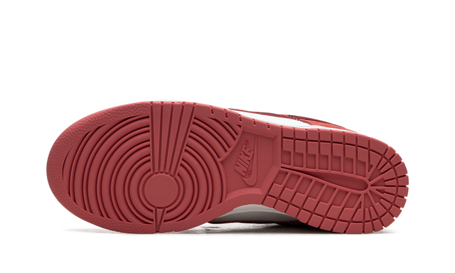 Nike Dunk Low Valentine's Day (2024) 