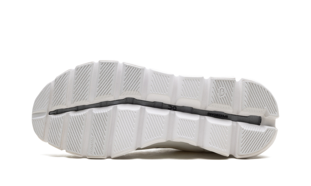 Em Running Cloud X 3AD Undyed White