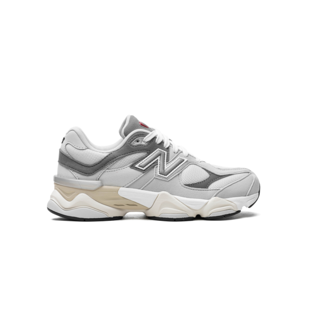 Designsemnome_48e4f70b-4038-474e-acb3-729e8ffb6a37.png