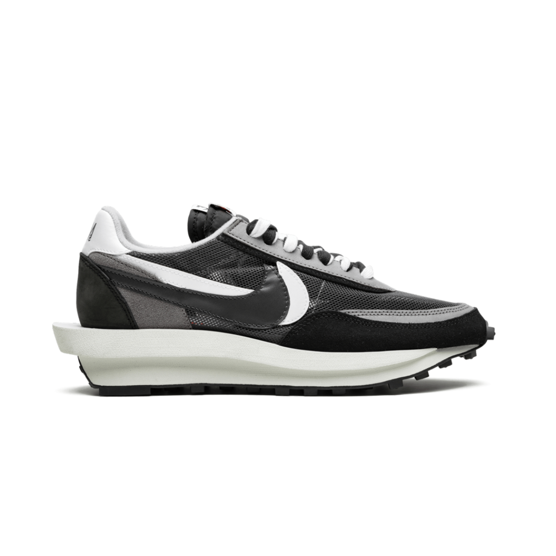 Nike Waffle Sacai Black 
