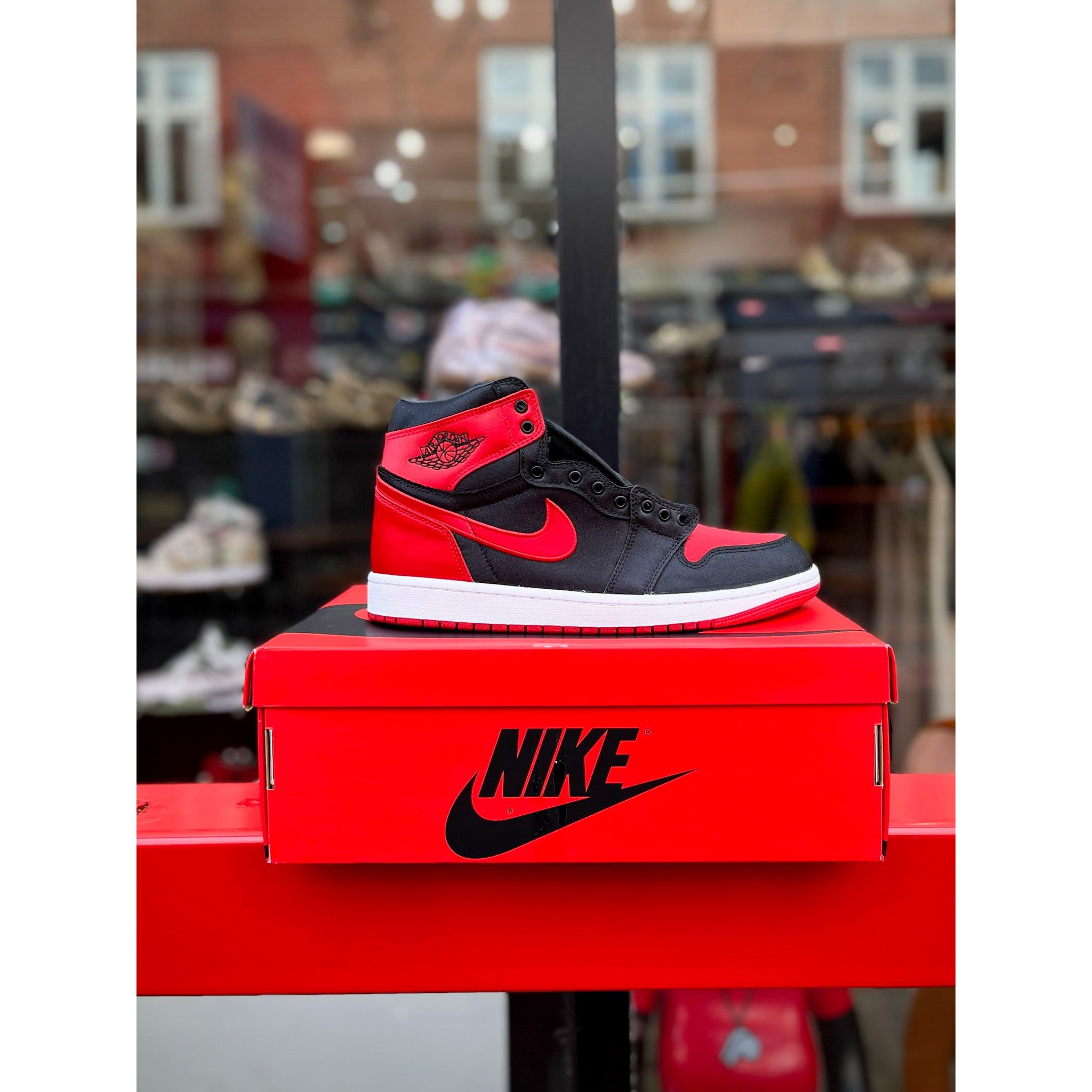 Jordan 1 Retro High OG Satin Bred (Women's)