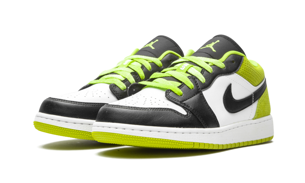 Jordan 1 Low Black Cyber 