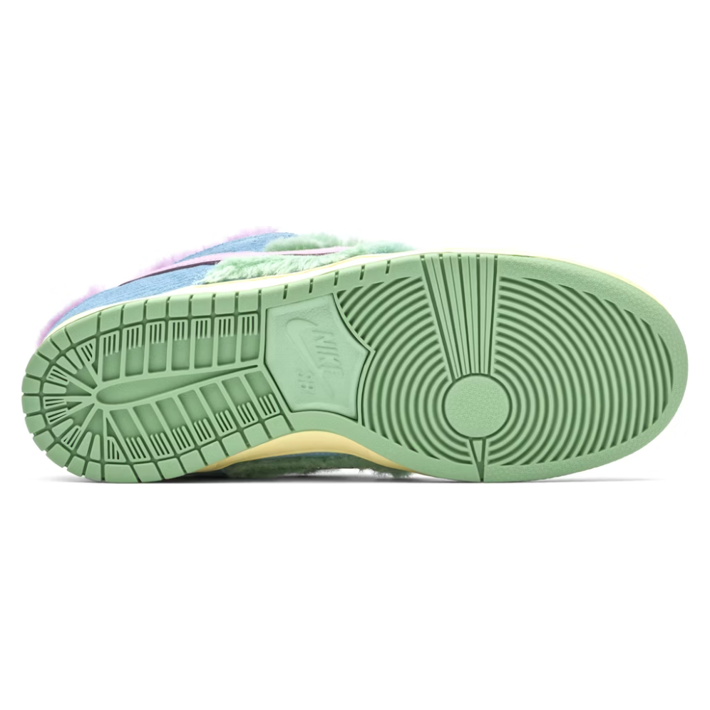 Nike SB Dunk Low Verdy Visty