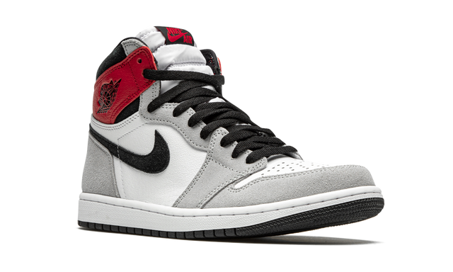 Jordan 1 Retro High Light Smoke Gray 