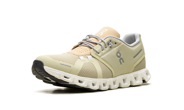 Em Running Cloud 5 Haze Sand