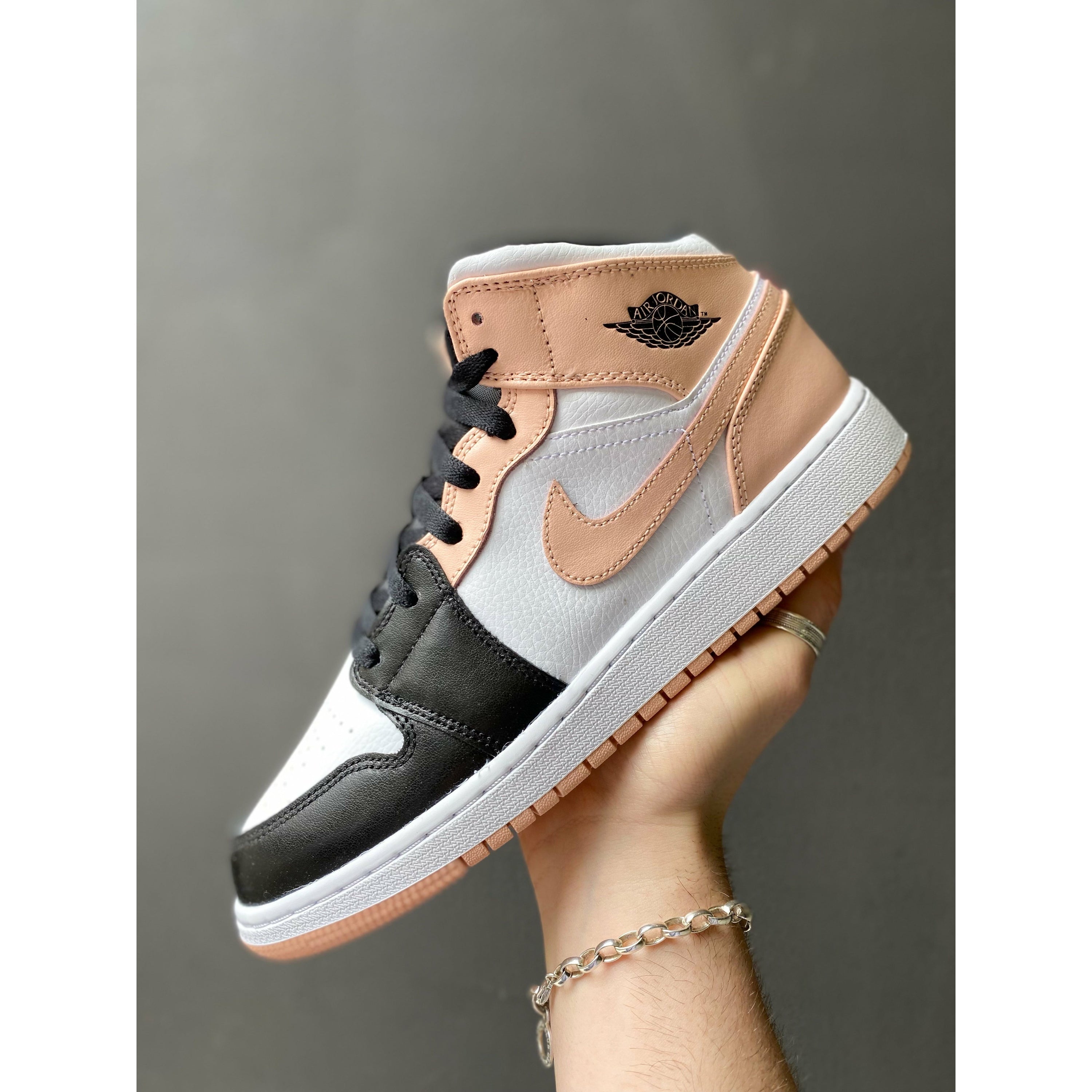 Jordan 1 Mid Crimson Tint Toe (GS)