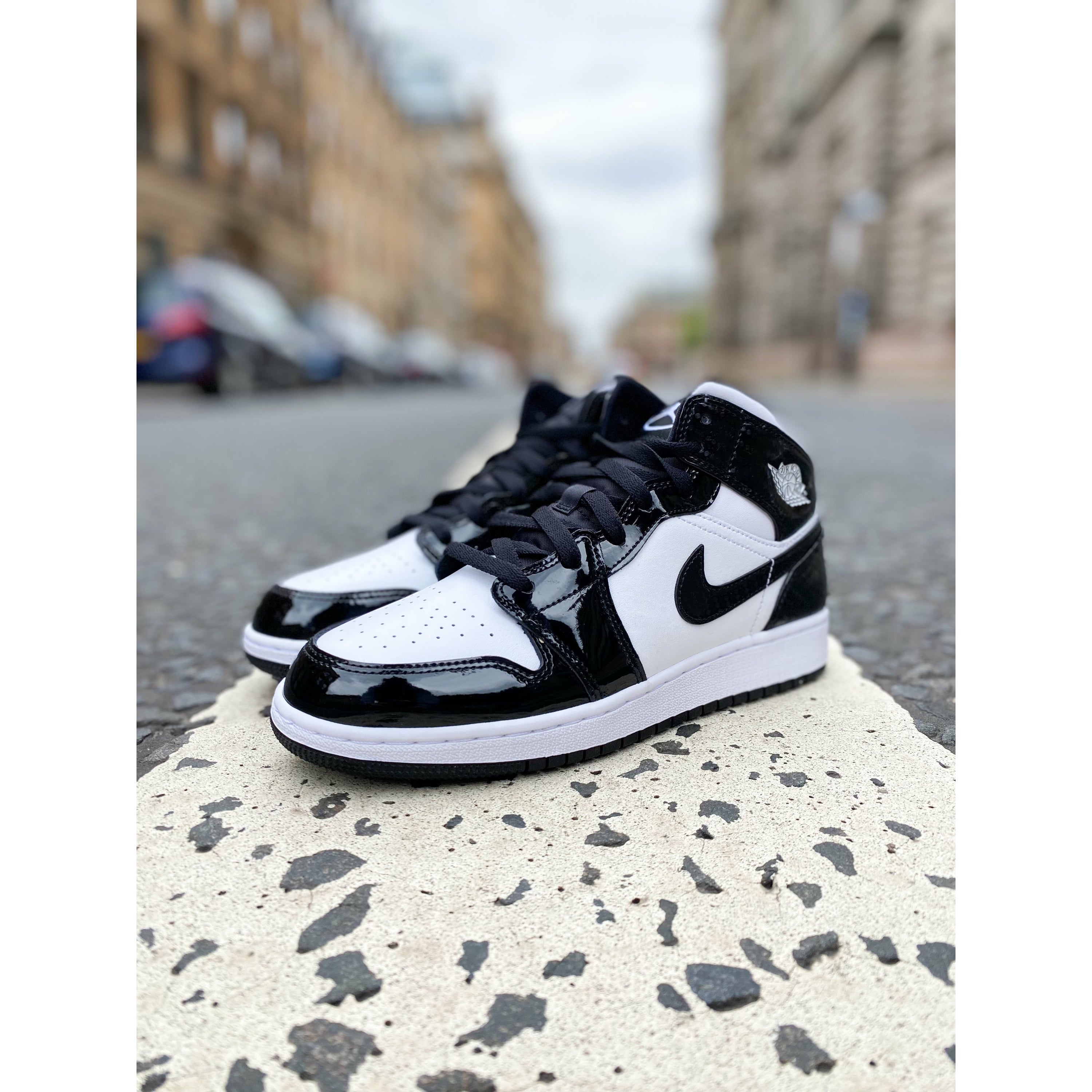 Jordan 1 Mid Carbon Fiber All-Star (2021)