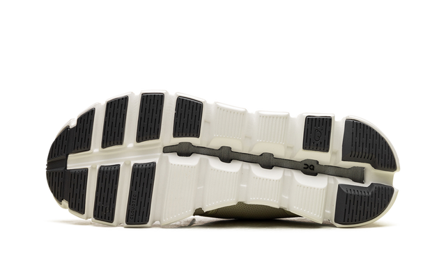 Em Running Cloud 5 Haze Sand