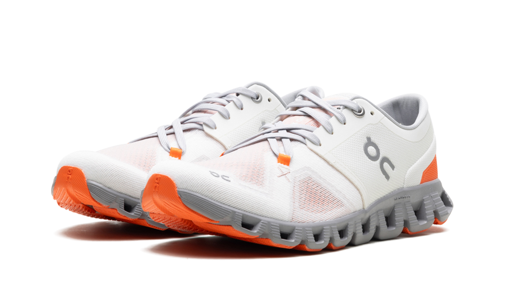 In Running Cloud X 3 Ivory Alloy