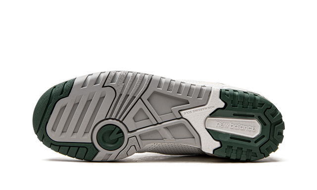 New Balance 550 White Nightwatch Verde