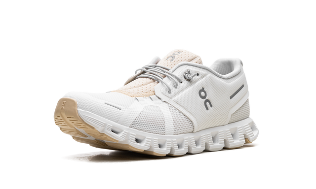 In Running Cloud 5 Push Ivory Savannah