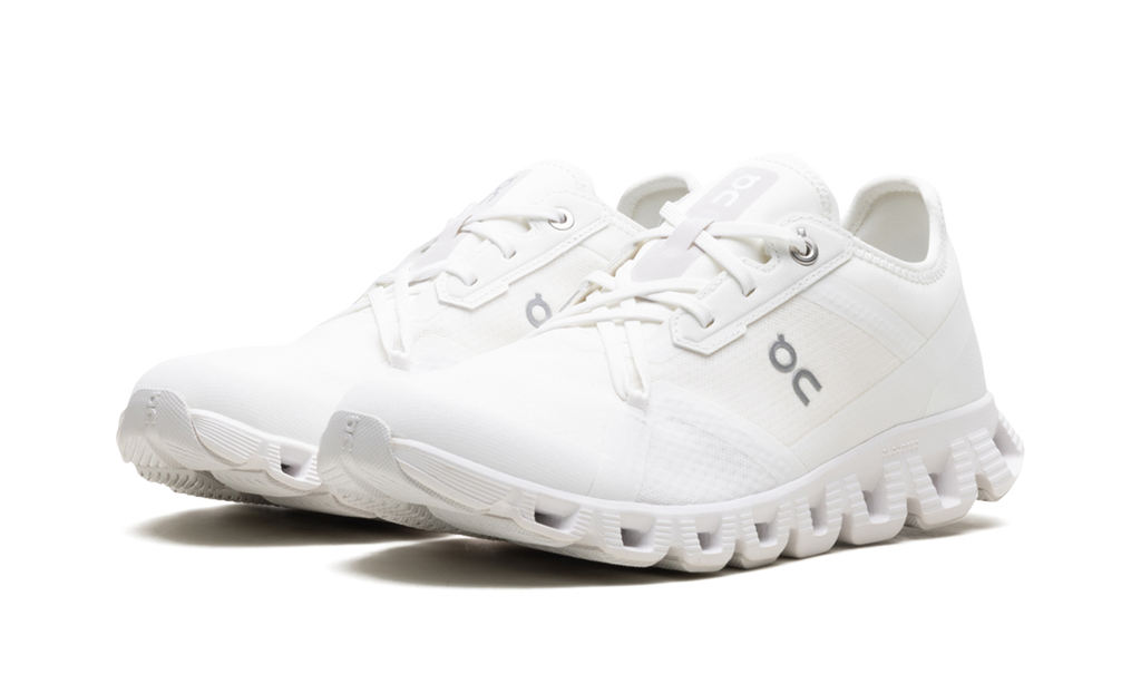 Em Running Cloud X 3AD Undyed White