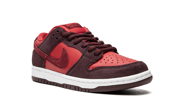 Nike SB Dunk Low Cherry 